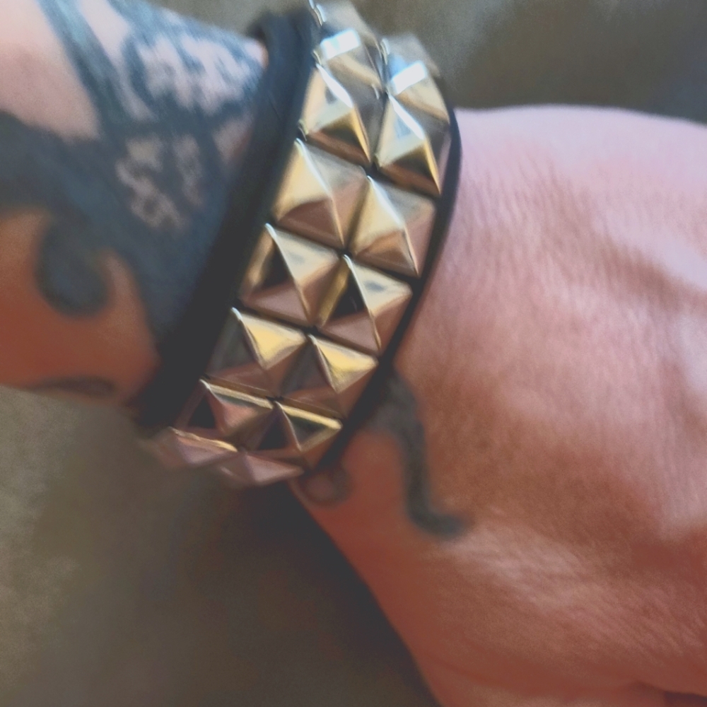 Spiked bracelet